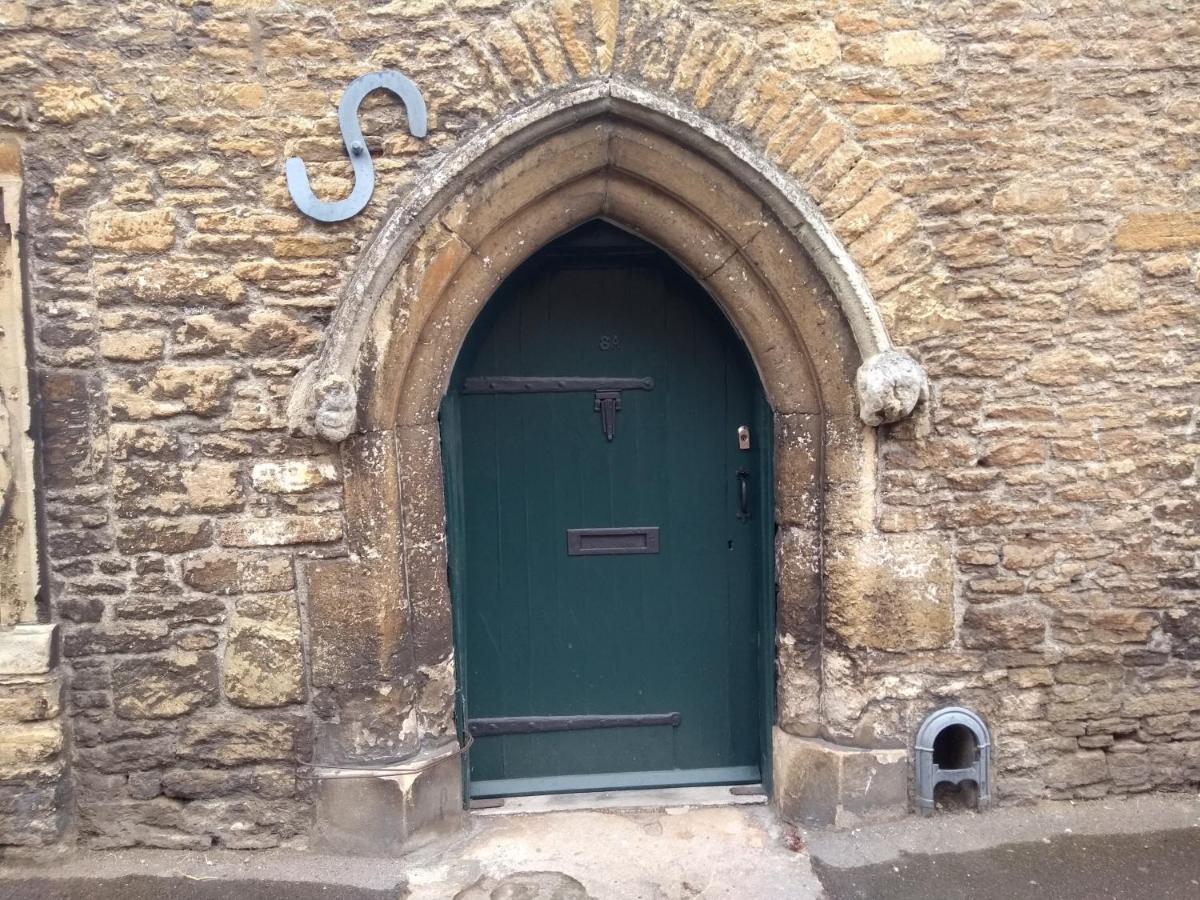 Talbot House Лейкок Екстериор снимка
